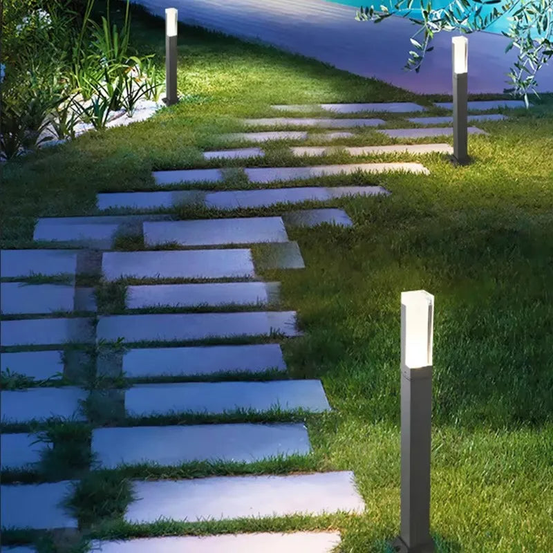 LumaGard Halo | 10W LED Landscape Lamp, IP65 Waterproof Outdoor Lawn Light