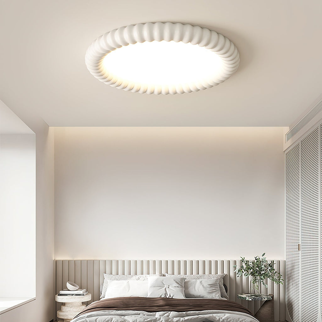 Lyrale | Contemporary Ceiling Light with Wavy Profile