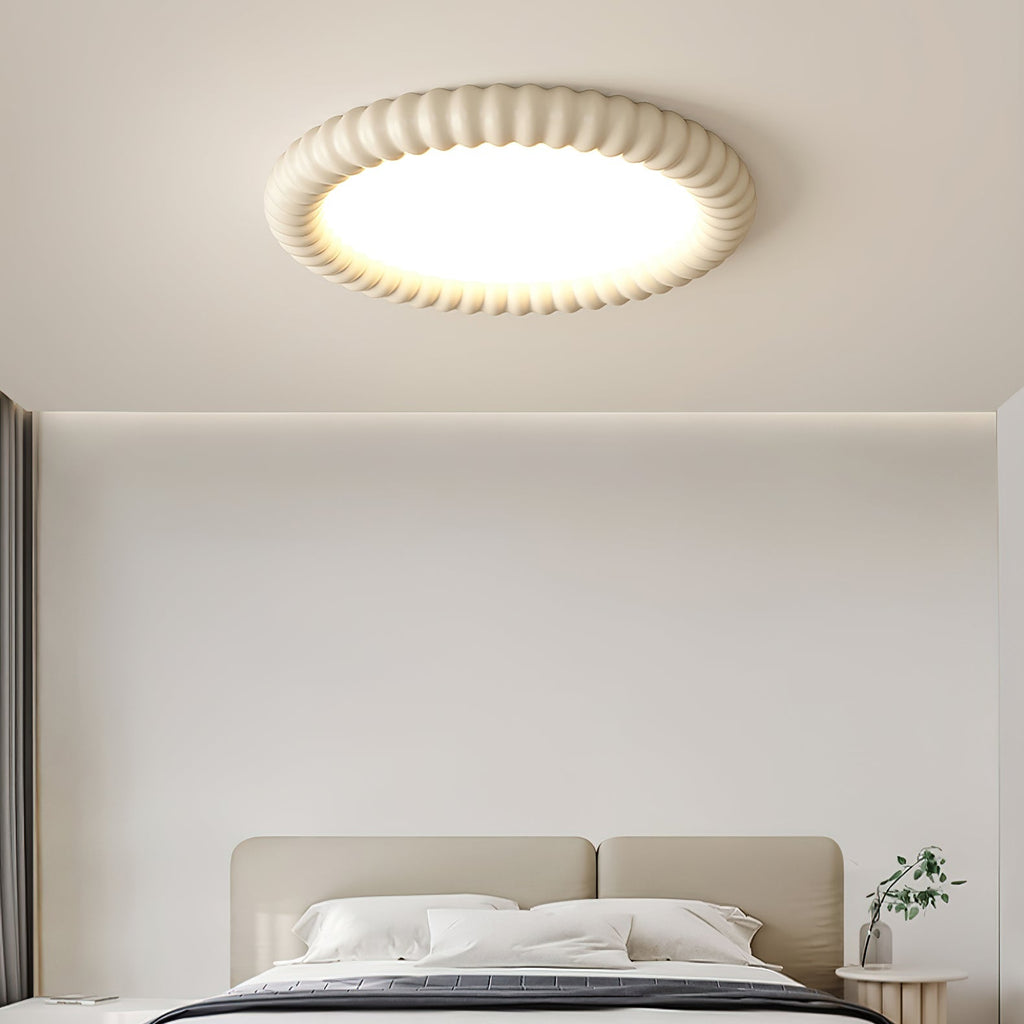 Lyrale | Contemporary Ceiling Light with Wavy Profile