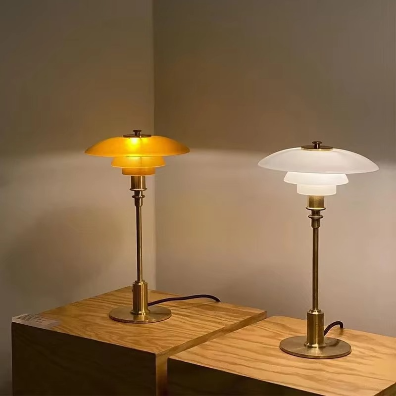 Marilla | Glass Table Lamp in Retro Style