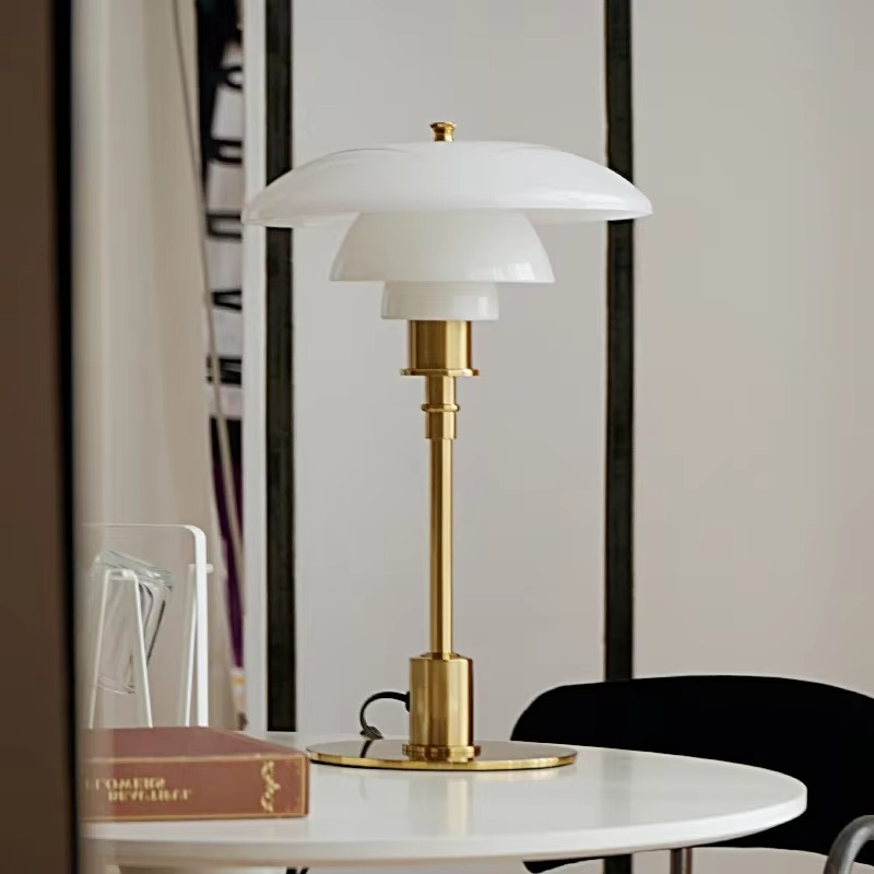 Marilla | Glass Table Lamp in Retro Style