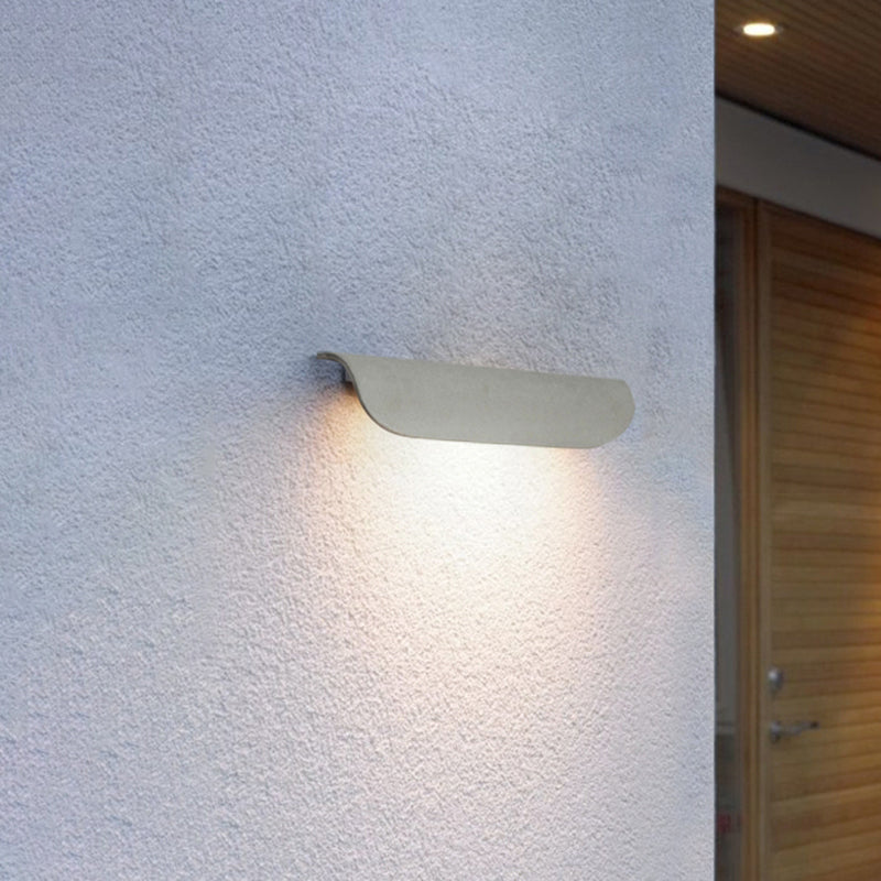 Cascara | Modern Curved Waterproof Outdoor Wall Lamp
