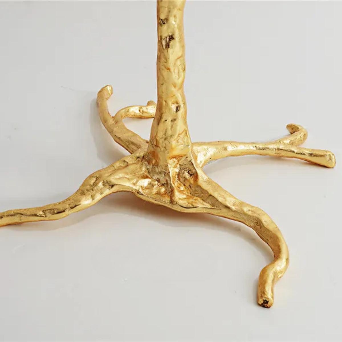 Aurelle | Verzierte Stehlampe mit Straußenbein-Details und Federakzenten für Ihr Zuhause