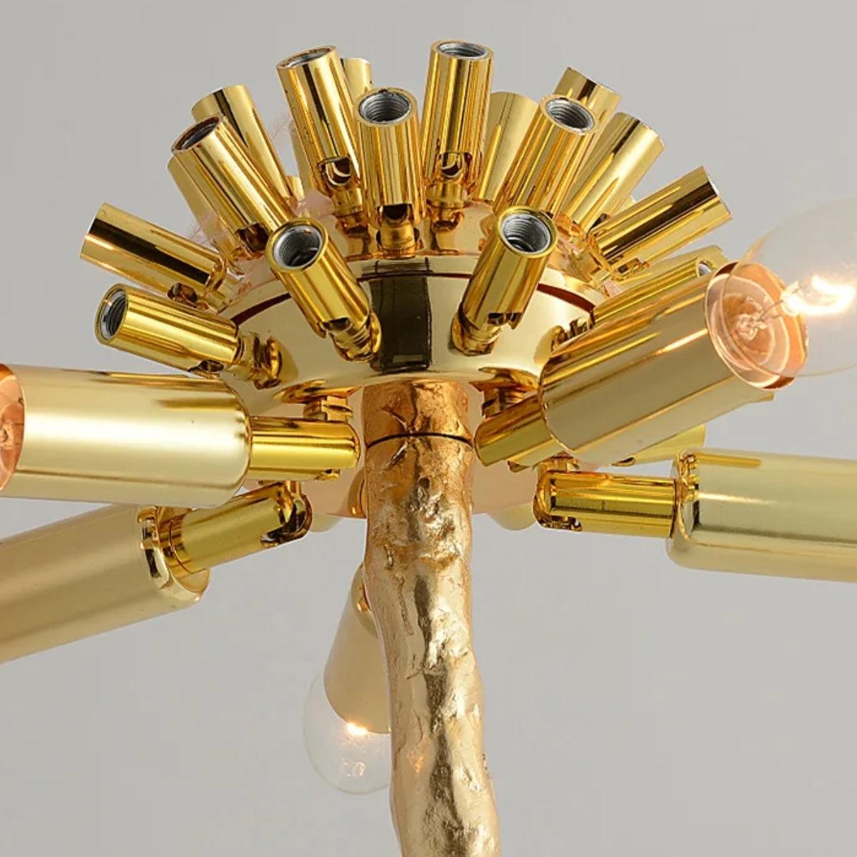 Aurelle | Verzierte Stehlampe mit Straußenbein-Details und Federakzenten für Ihr Zuhause