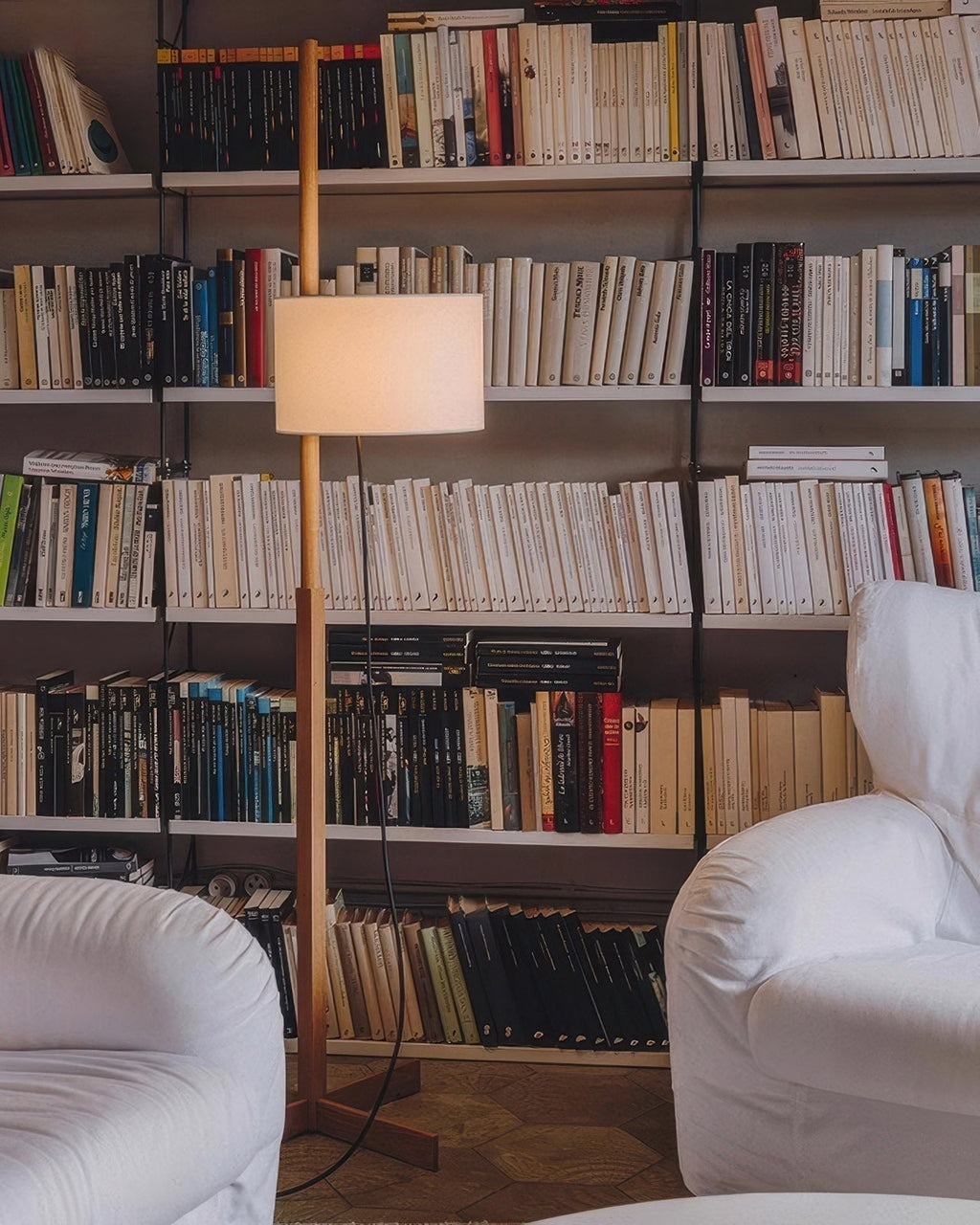 Liora | Minimalist Luxury Floor Lamp For Your Home