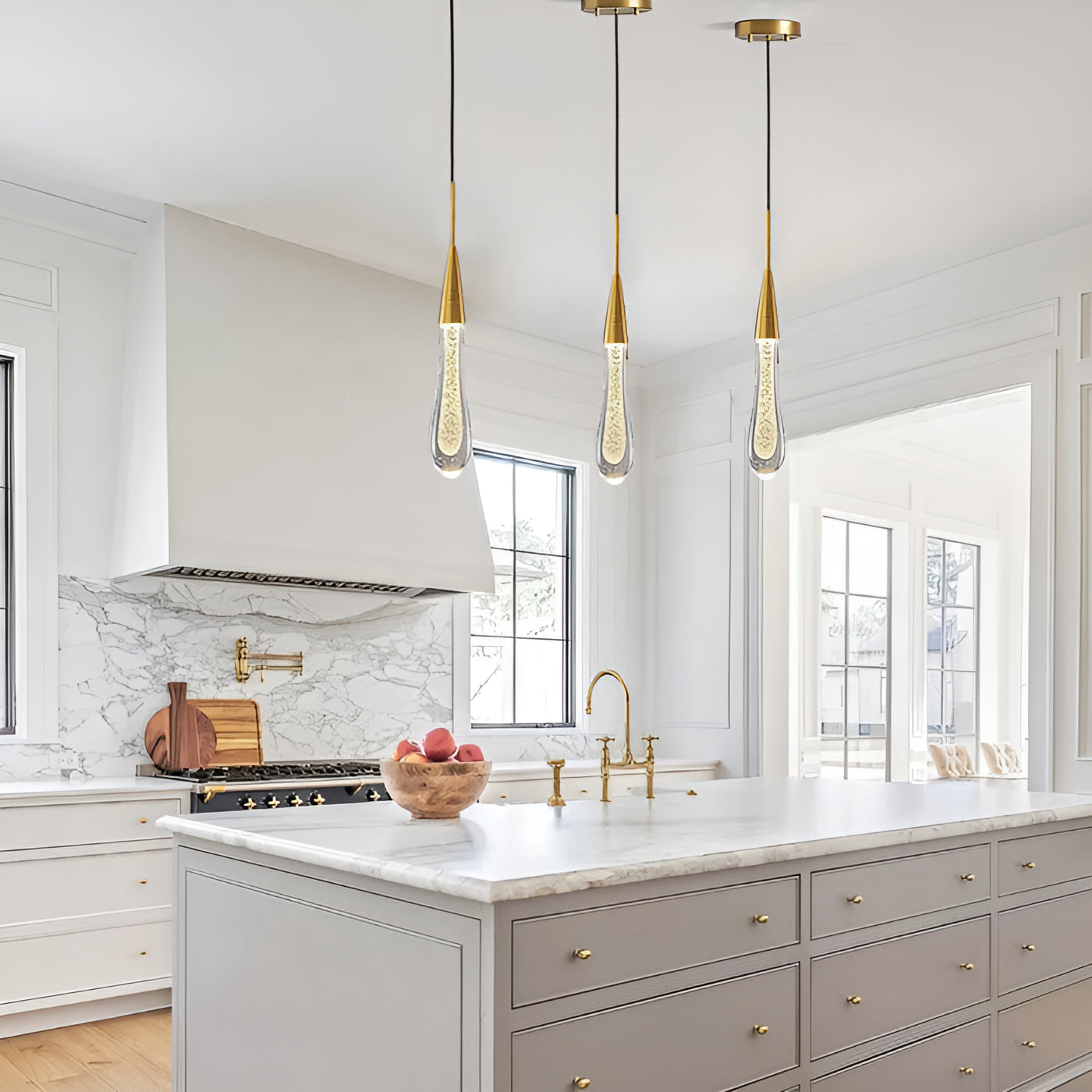 Aurelia goldene Tropfen-Hängeleuchte mit Kristallglanz