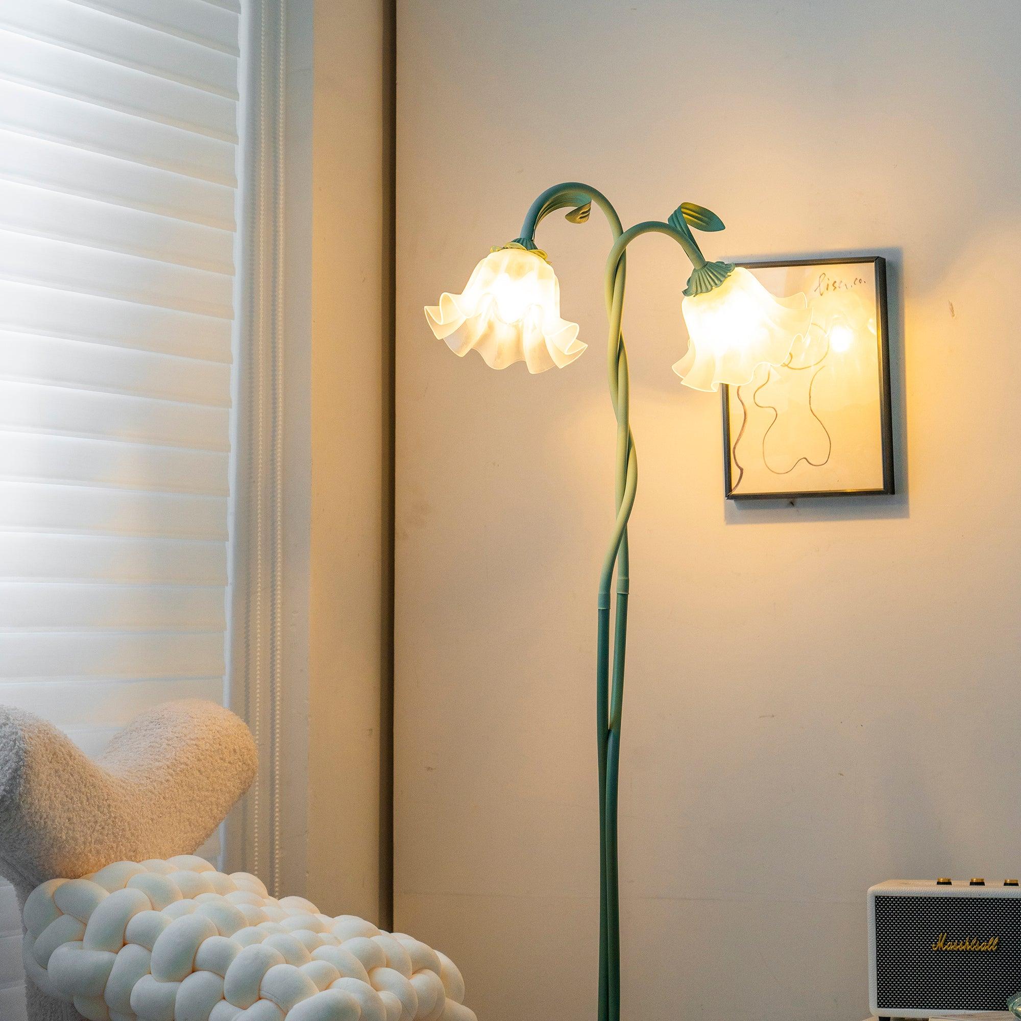 Liora | Elegant Floor Lamp Featuring Soft White Petals