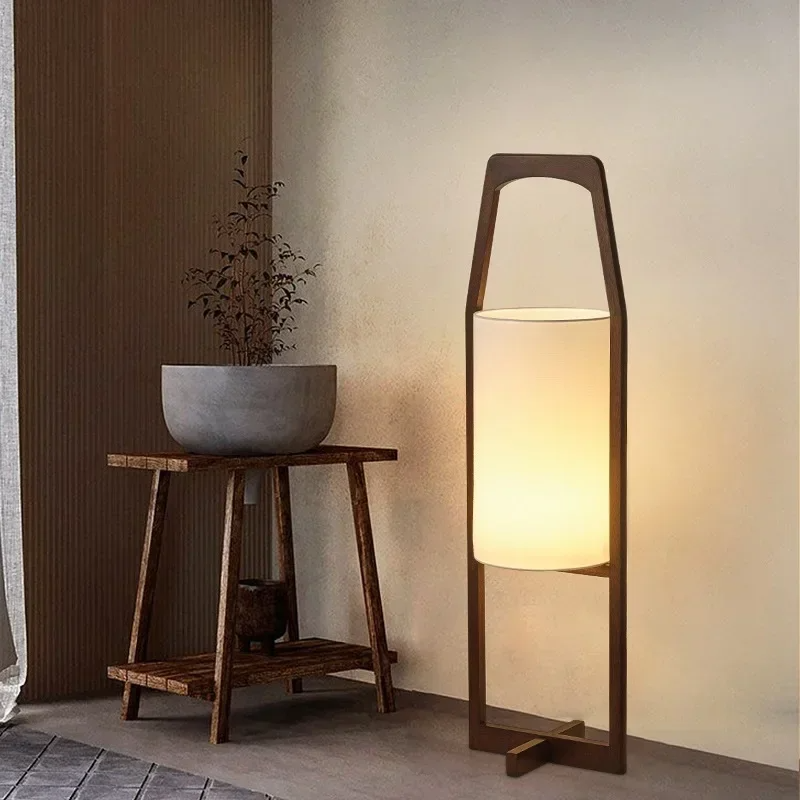 Kiyomi | Timeless Japanese Wood Floor Lamp