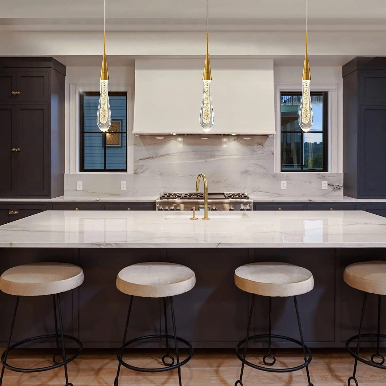 Aurelia goldene Tropfen-Hängeleuchte mit Kristallglanz